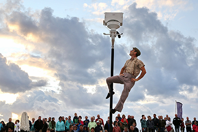 Noah Chorny mit seiner fantastischen Show A-Klo-batik